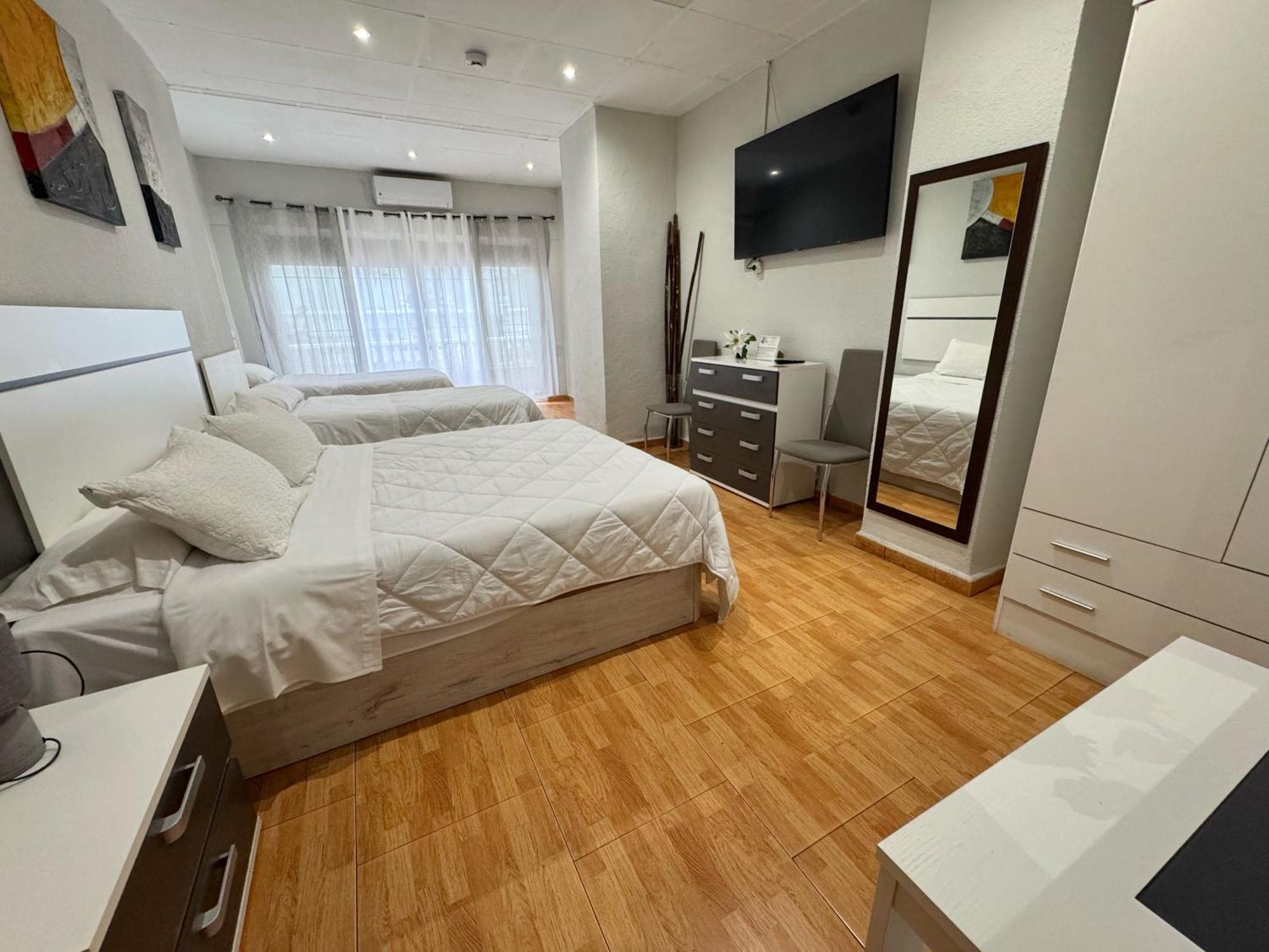 Hostal El Brillante - Alojamientos El Duque Córdoba Værelse billede