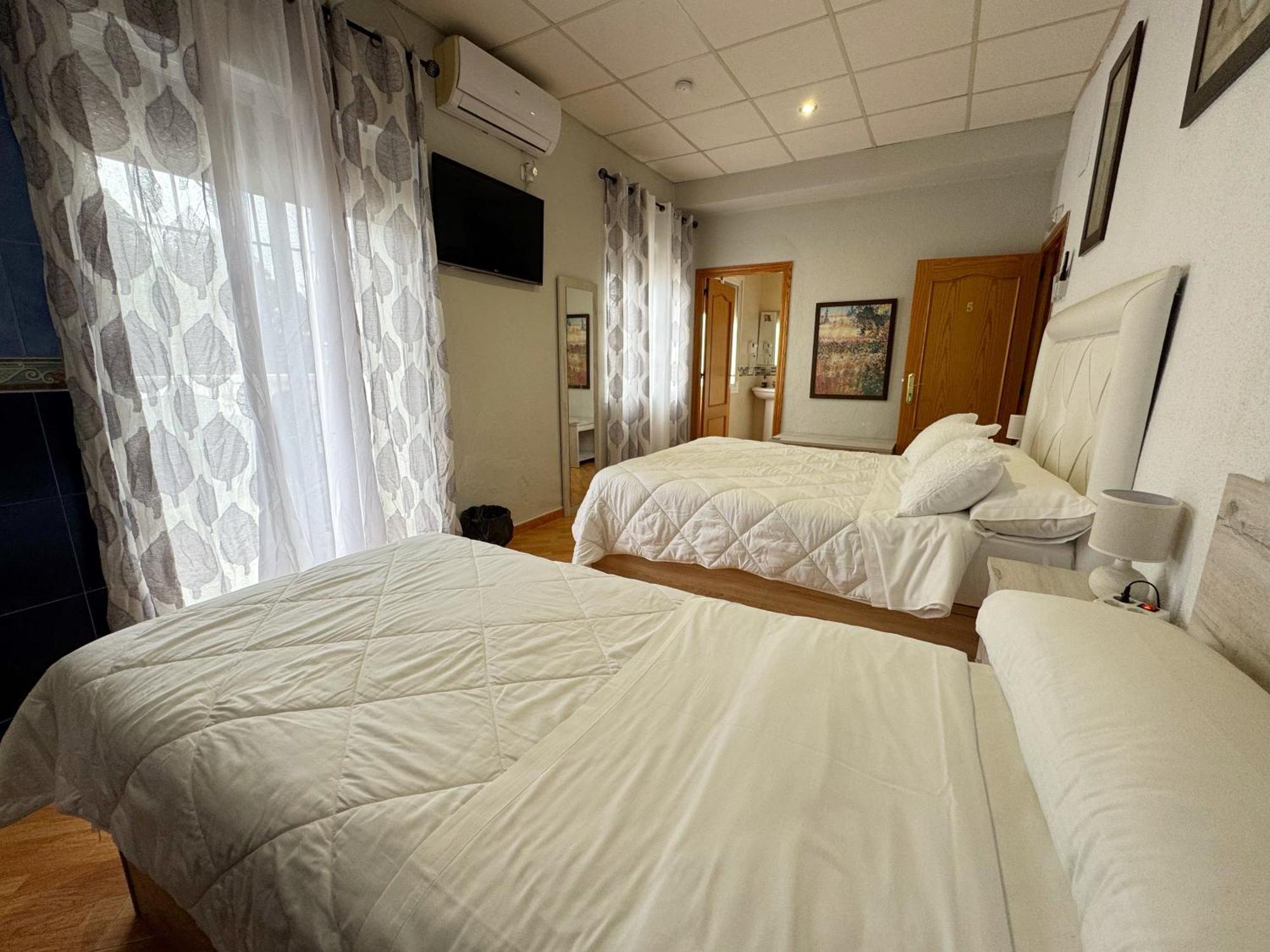 Hostal El Brillante - Alojamientos El Duque Córdoba Værelse billede