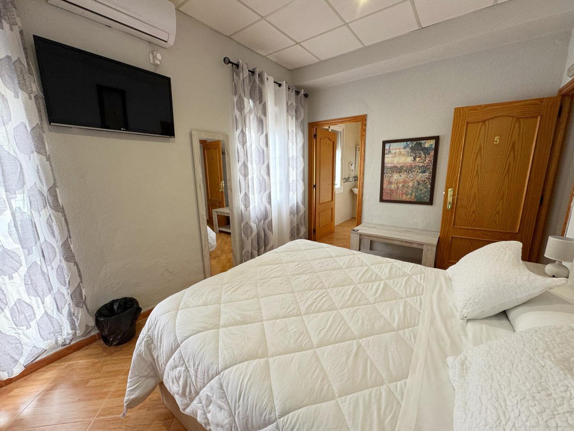 Hostal El Brillante - Alojamientos El Duque Córdoba Værelse billede
